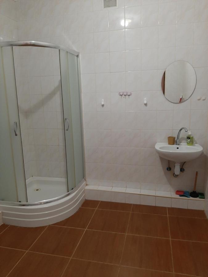 Apartment On Lermontova 35A Мукачево Экстерьер фото
