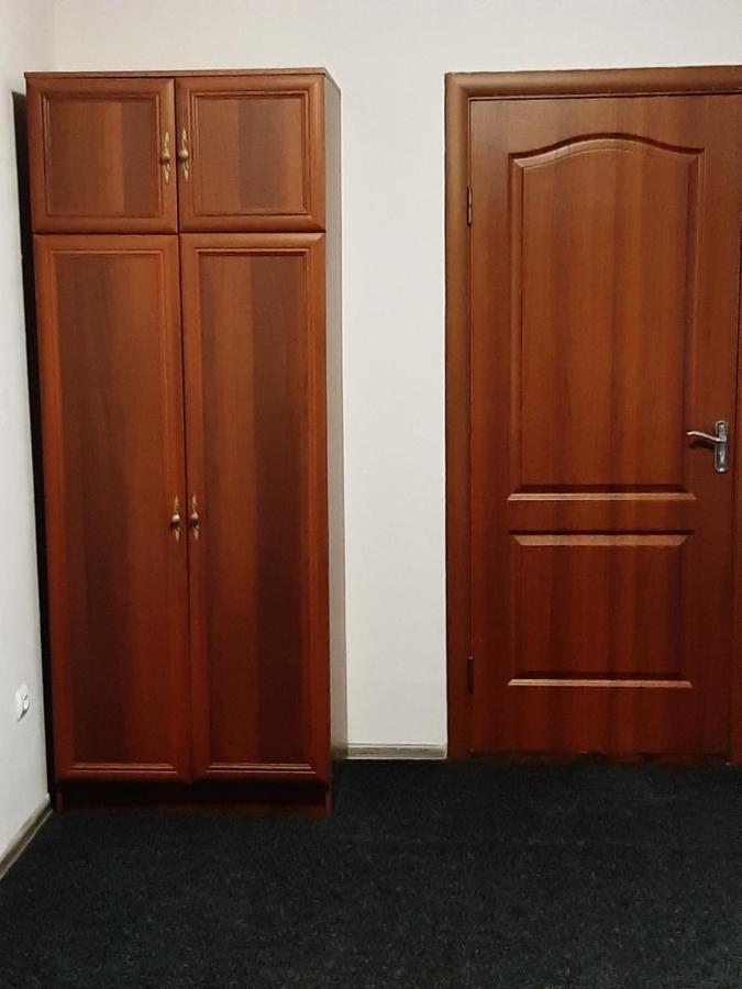 Apartment On Lermontova 35A Мукачево Экстерьер фото